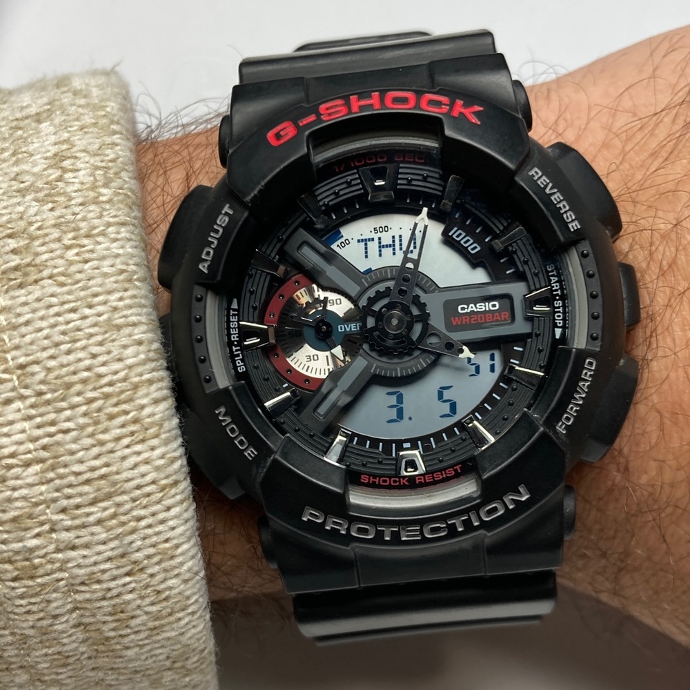 Casio Gshock GA-110, black red, positive display, new battery, light works